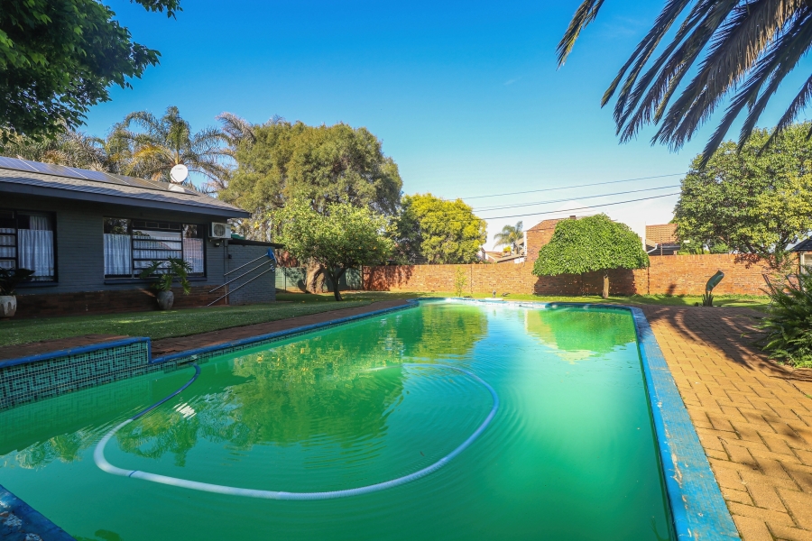 3 Bedroom Property for Sale in Flamwood North West